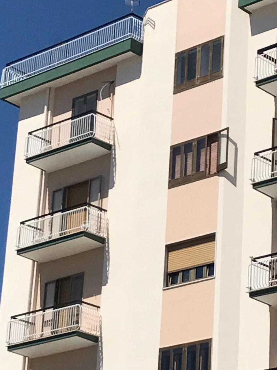 B&B Piazza Marconi Manfredonia Ngoại thất bức ảnh